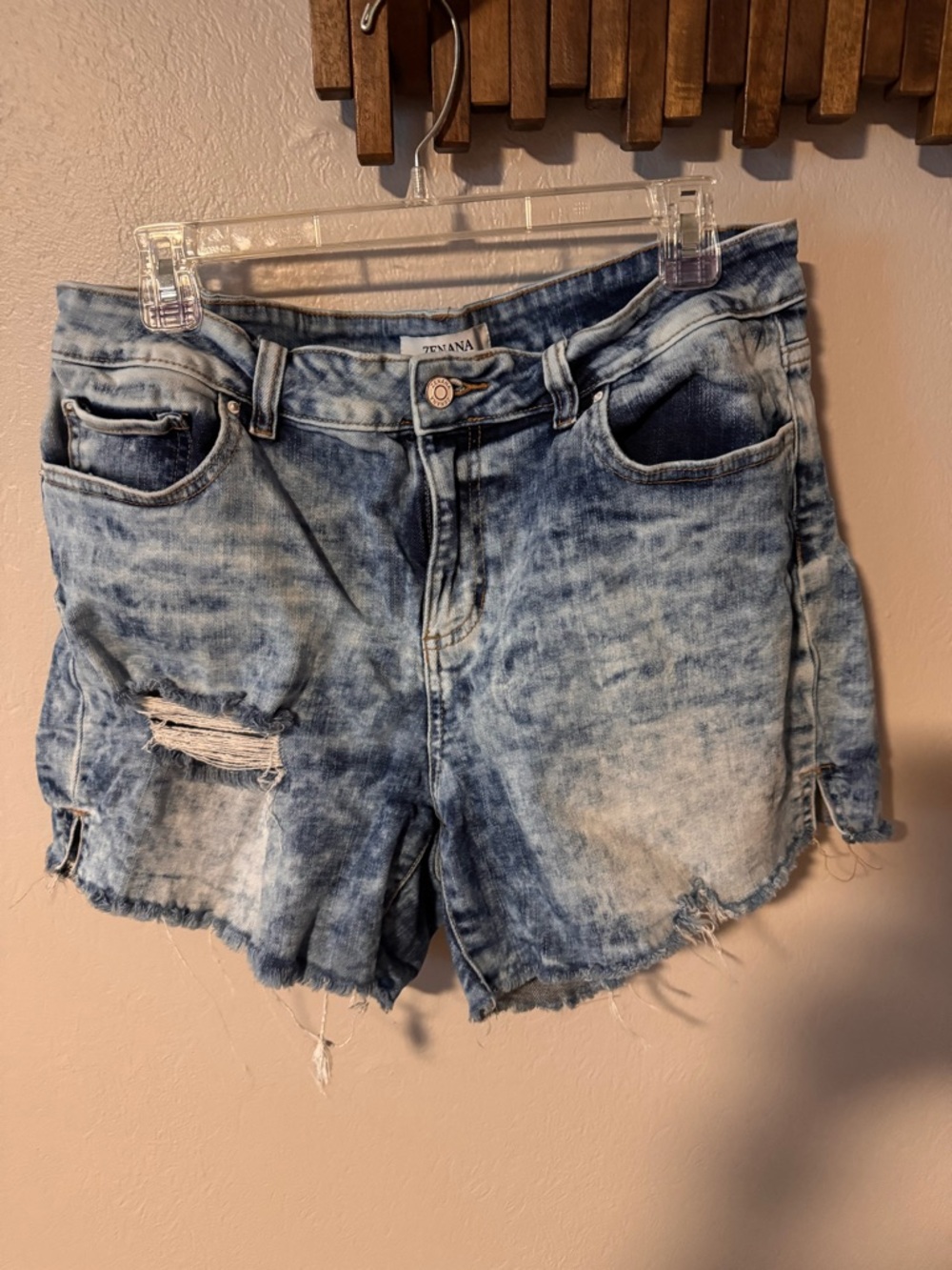 Zenana Outfitters Blue Acid-Wash Distressed Denim Shorts